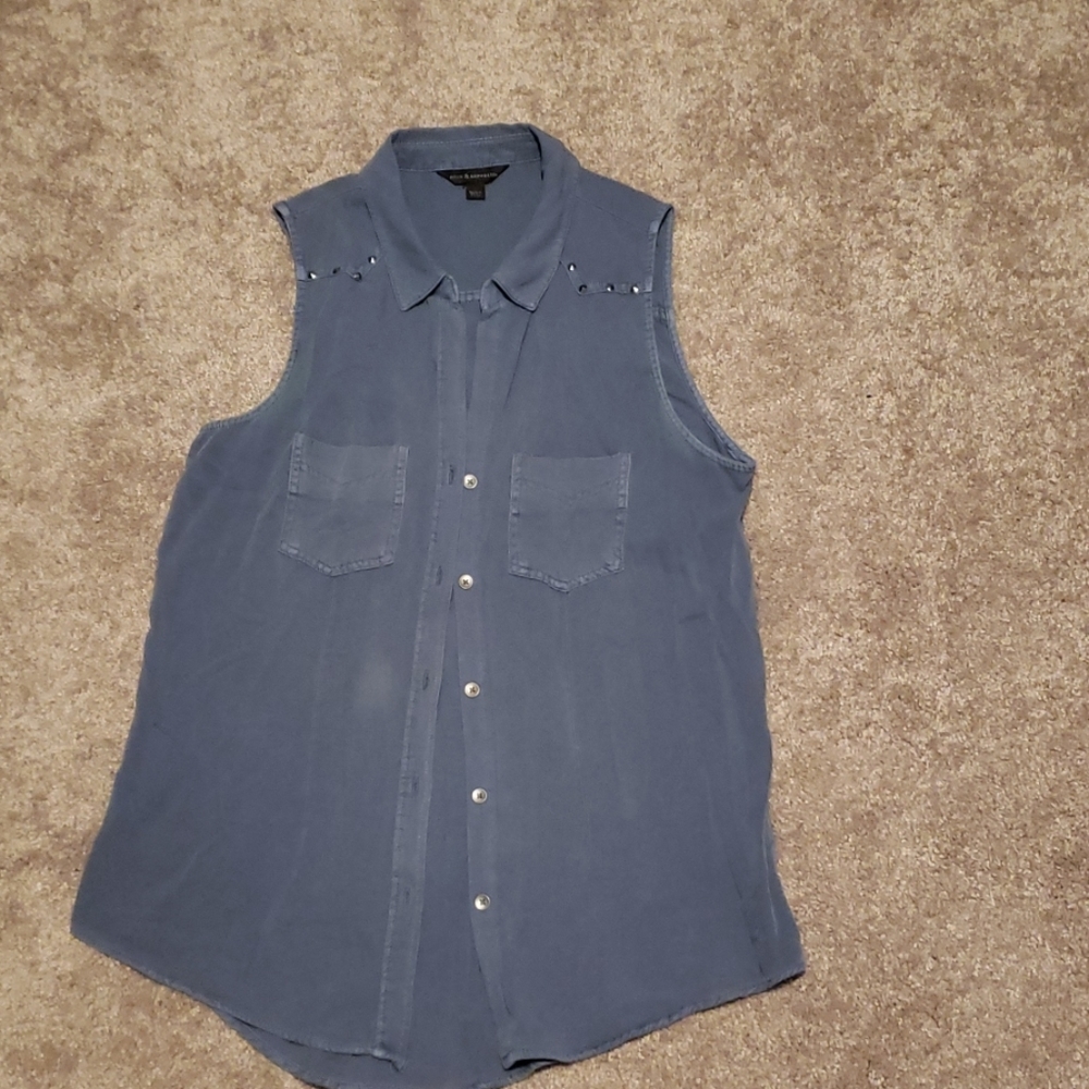 Sleeveless button down